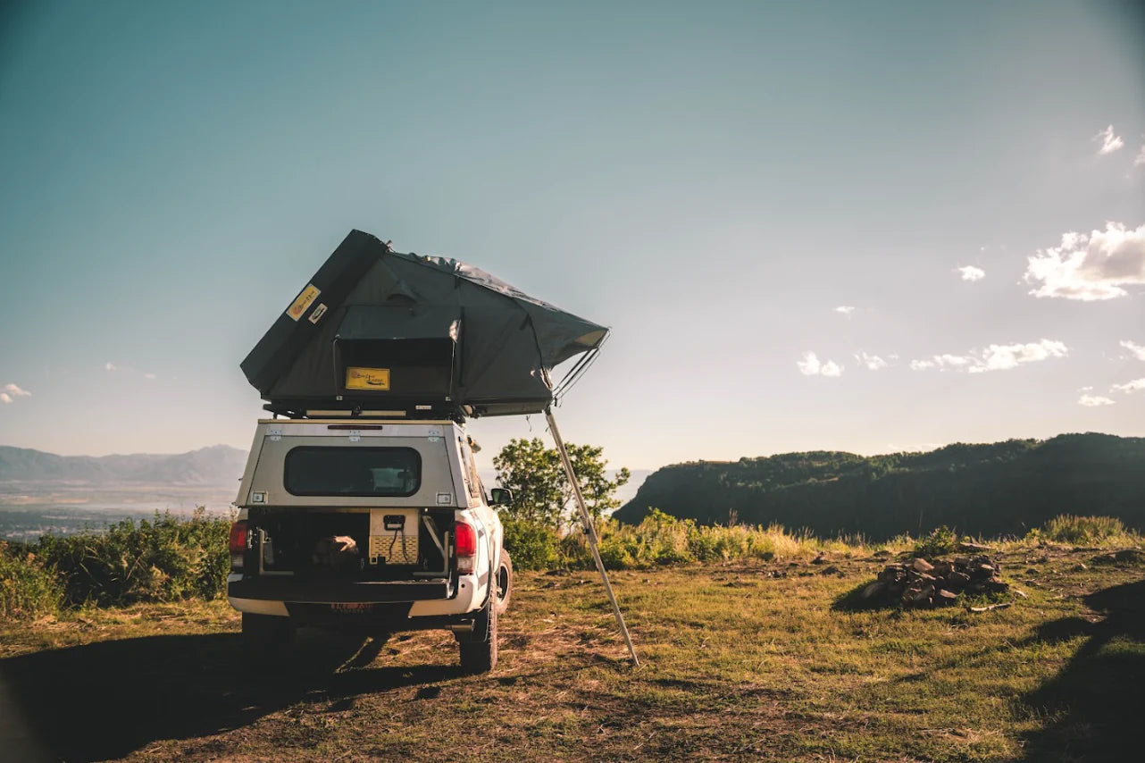 expedition roof tent Eezi-Awn Sabre Hard Shell Roof Top Tent – Main Line Overland
