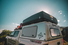 Load image into Gallery viewer, Eezi-Awn Sabre Hard Shell Roof Top Tent