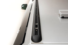 Load image into Gallery viewer, SmartCap EVOa Adventure for 2005-2015 Toyota Tacoma 5' Short Bed