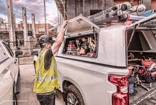 Load image into Gallery viewer, SmartCap EVO Series Full-Bin for for Jeep Gladiator with 5' Bed