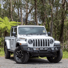 Load image into Gallery viewer, ARB Deluxe Front Bumper 2018-2023 Jeep Wrangler JL/Gladiator JT