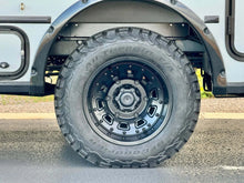 Load image into Gallery viewer, Owl Talon Super Single Wheel Set for 2007+ Mercedes Sprinter Van 3500 / Sprinter Dually / Winnebago Ekko