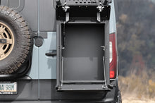 Load image into Gallery viewer, Owl Monster Box 30 Cargo Box