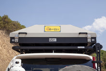 Load image into Gallery viewer, Eezi-Awn Blade Hard Shell Roof Top Tent
