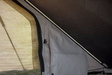 Load image into Gallery viewer, Eezi-Awn Blade Hard Shell Roof Top Tent