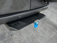 Load image into Gallery viewer, Owl Vans Aluminum Hitch Step