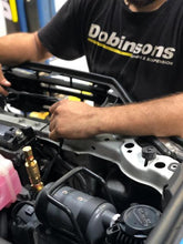 Load image into Gallery viewer, Dobinsons- 4X4 Zenith Portable 12 V High Output Air Compressor Kit