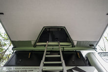 Load image into Gallery viewer, James Baroud Side Awning 79″ X 106″