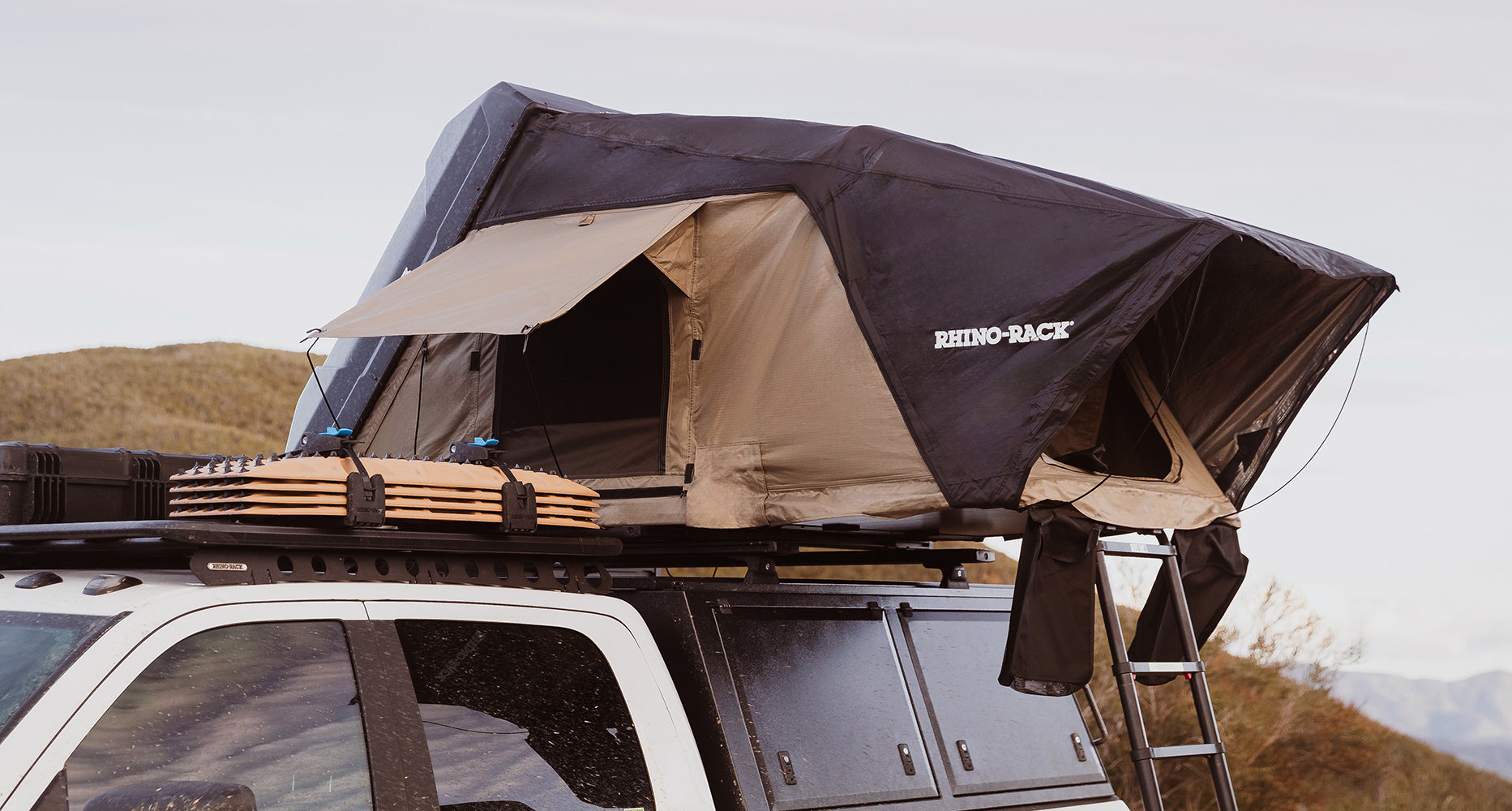 roof tent with roof rack Rhino-Rack 61002