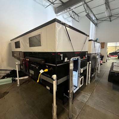 In-Stock Showroom FWC Inventory: 2025 Grandby Camper with Front Dinette