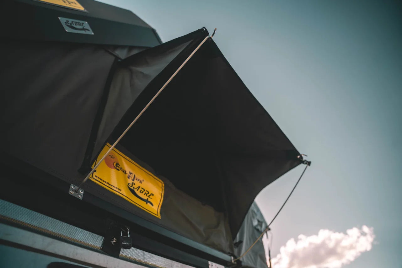 Eezi-Awn Sabre Hard Shell Roof Top Tent – Main Line Overland
