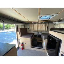 Load image into Gallery viewer, Customer Classified: Used 2018 RAM 2500 Crew Cab + 2018 HAWK Flatbed Four Wheel Camper Combo
