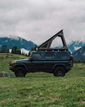 Load image into Gallery viewer, Go Fast Campers V2 Pro Roof Top Tent XL
