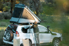 Load image into Gallery viewer, James Baroud Discovery Hard Shell Roof Top Tent
