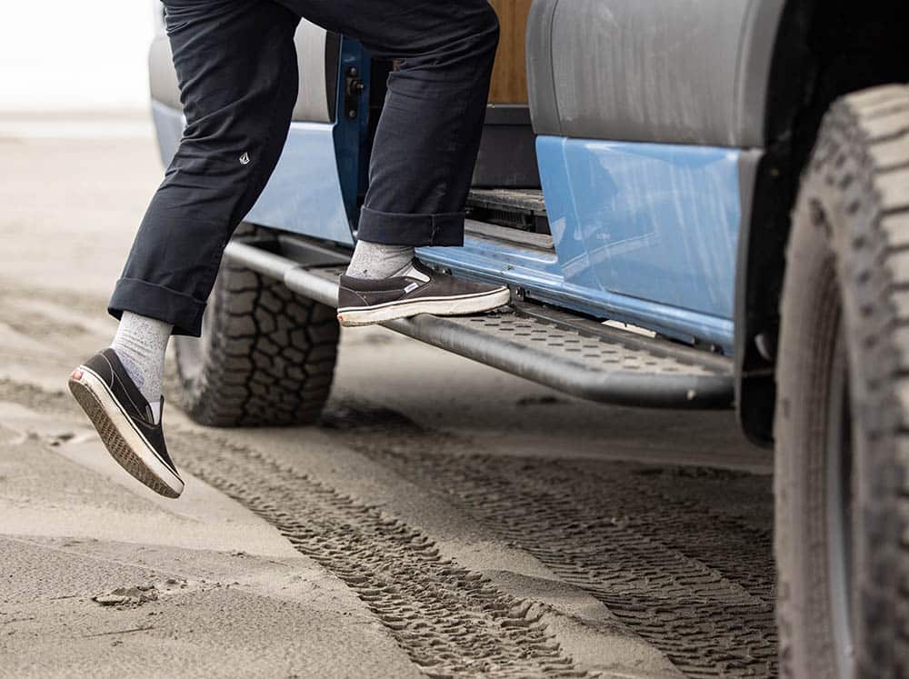 Flatline Van Co Side Steps for 2007+ Mercedes Sprinter Van / 2021+ Win ...