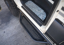 Load image into Gallery viewer, ROAMBUILT Tubular Side Step for 2007+ Mercedes Sprinter Van (Driver)
