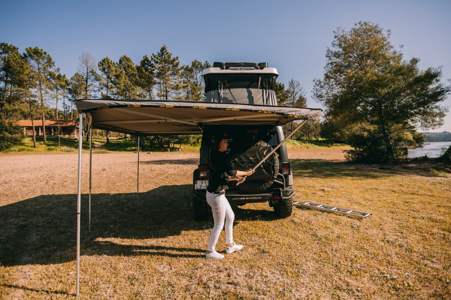 james baroud markise 270 James Baroud Falcon 270° Awning
